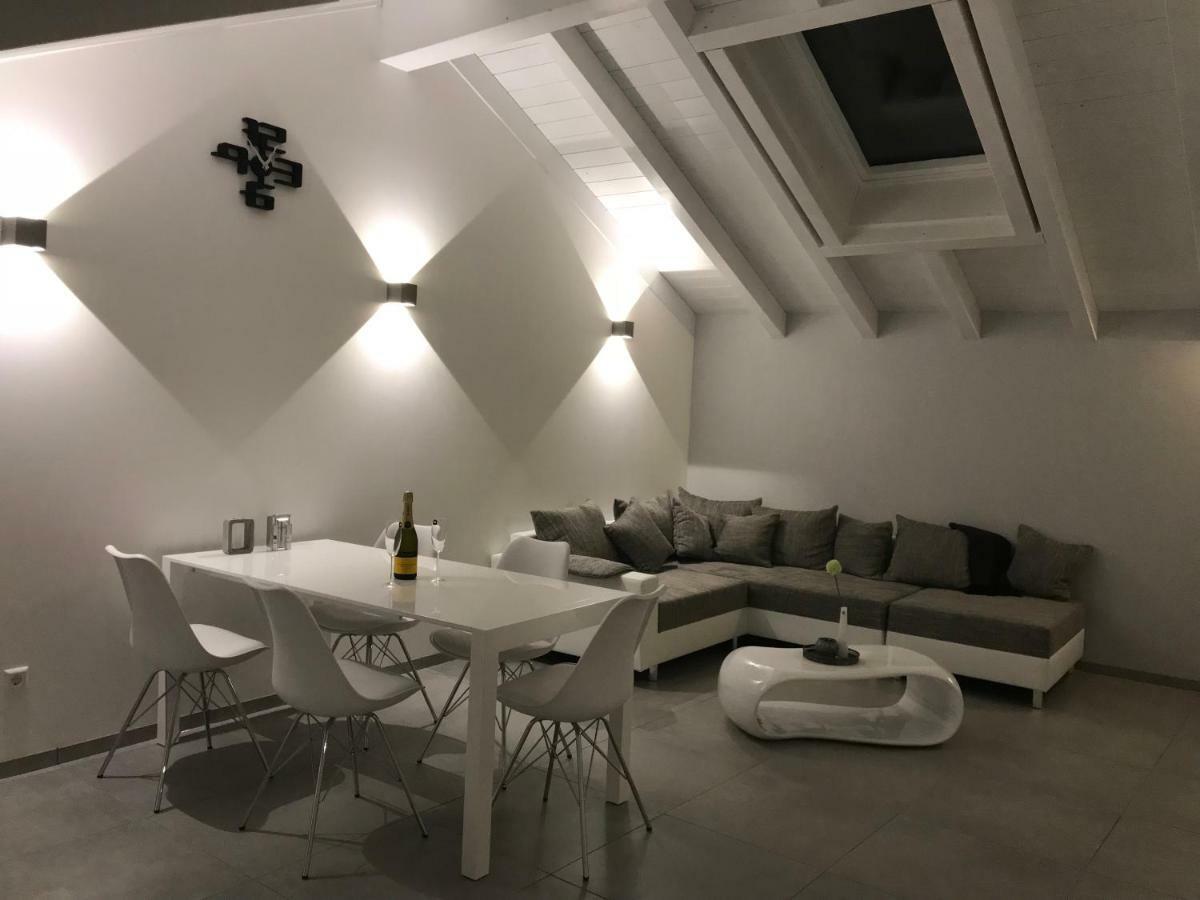 Appartamento Vittore カンノビオ エクステリア 写真